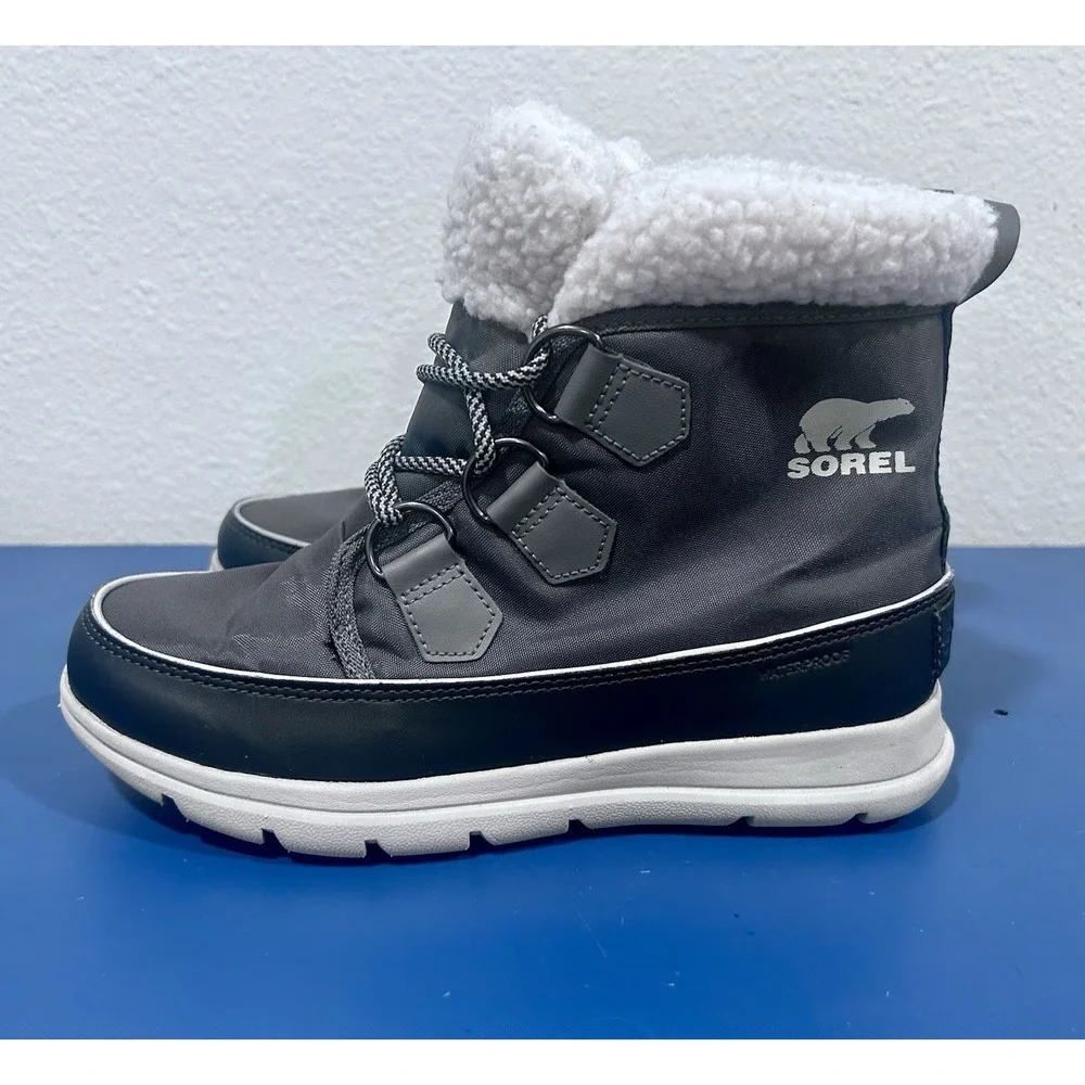 Sorel Explorer Carnival Waterproof Boots Shoes Faux Fur Collar Grey 7 Women's